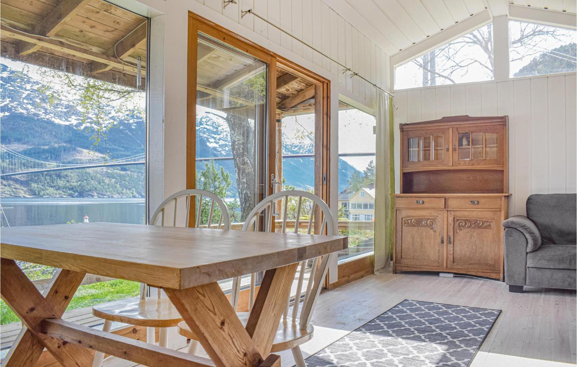 Beautiful Home In Vallavik With Kitchen Бу Экстерьер фото